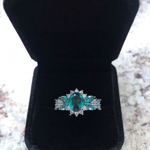 Green Crystal Ring size 6 1/2 in Velvet Box